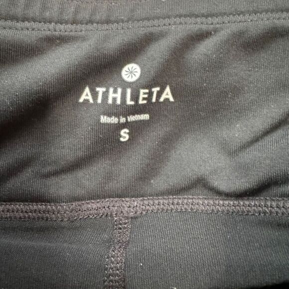 Athleta Acceleration 2in1 Women's Black Skirted Capri Leggings size small - Picture 6 of 8